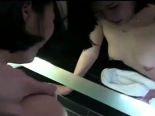 Korean Couple’s Motel Room Amateur Sex Tape